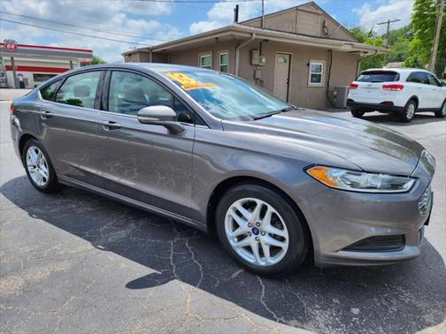 2013 Ford Fusion SE