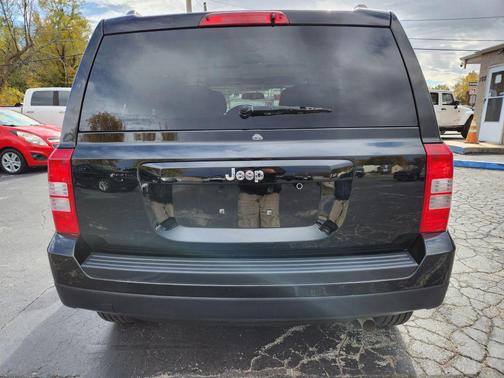 2017 Jeep Patriot Sport