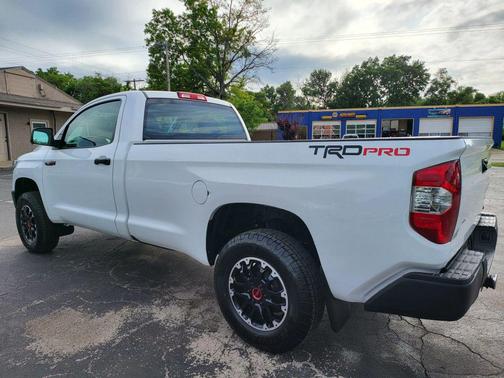 Super White 2016 Toyota Tundra SR
