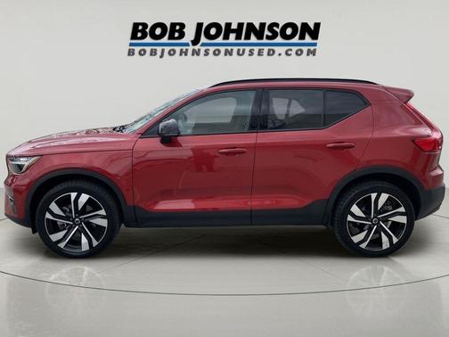 Fusion Red Metallic 2024 Volvo XC40 B5 Plus Dark Theme