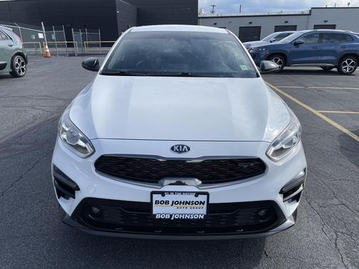 Snow White Pearl 2021 Kia Forte GT
