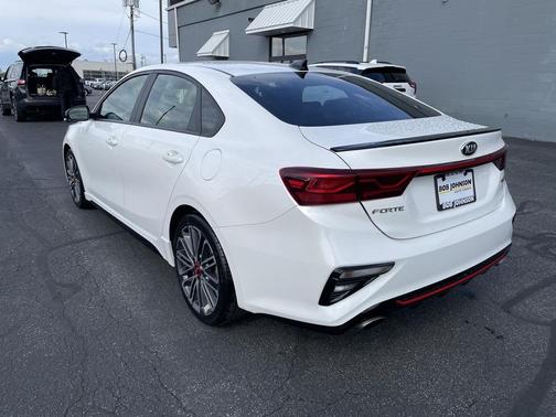 Snow White Pearl 2021 Kia Forte GT