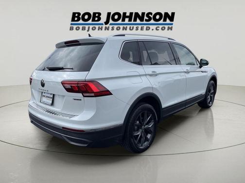 Opal White Pearl 2023 Volkswagen Tiguan 2.0T SE 4MOTION