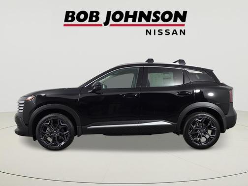 Super Black 2026 Nissan Kicks SR