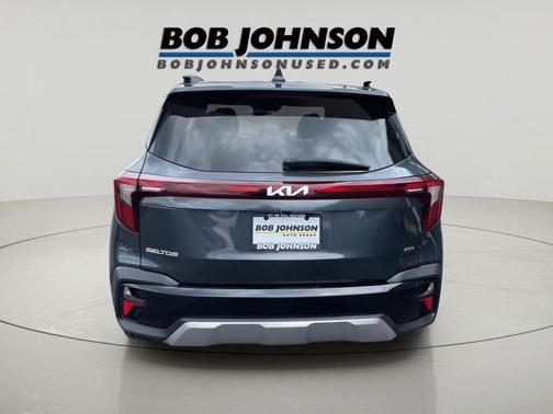 Gravity Gray 2024 Kia Seltos EX