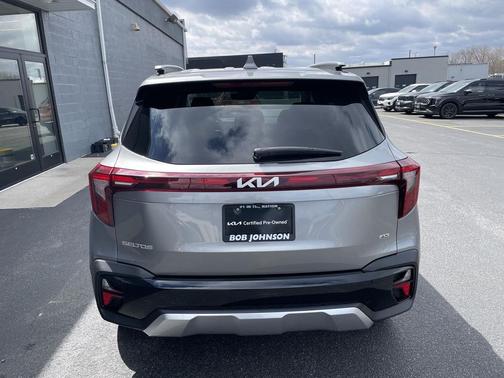 Steel Gray 2024 Kia Seltos EX