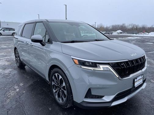 2023 Kia Carnival EX