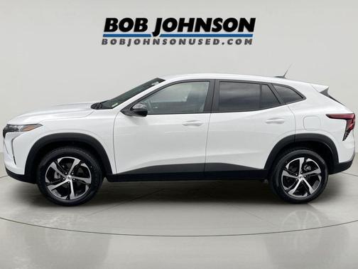 Summit White 2024 Chevrolet Trax FWD 1RS