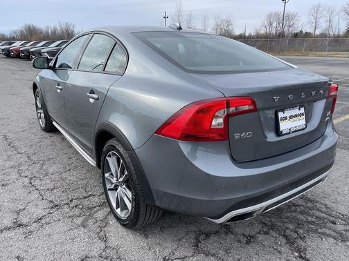 2017 Volvo S60 Cross Country T5