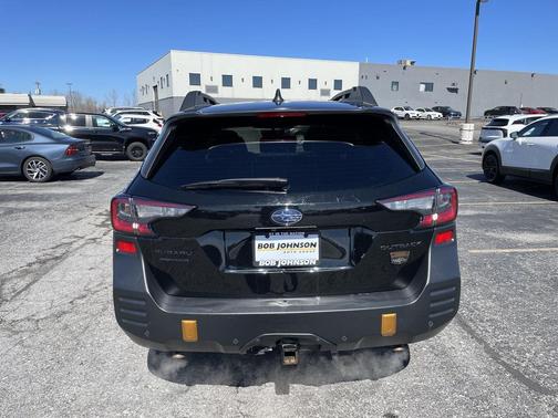 Crystal Black Silica 2023 Subaru Outback Wilderness