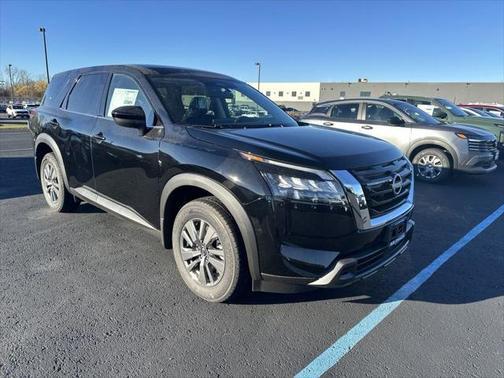 2025 Nissan Pathfinder S 4WD