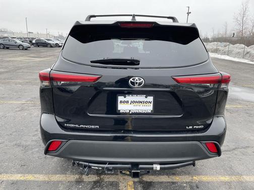 2021 Toyota Highlander LE