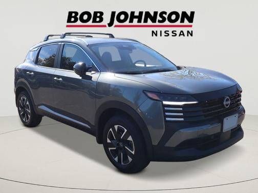 Gun Metallic 2026 Nissan Kicks SV