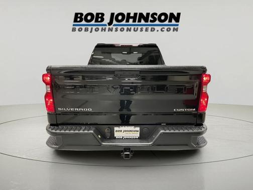 2022 Chevrolet Silverado 1500 Custom Trail Boss