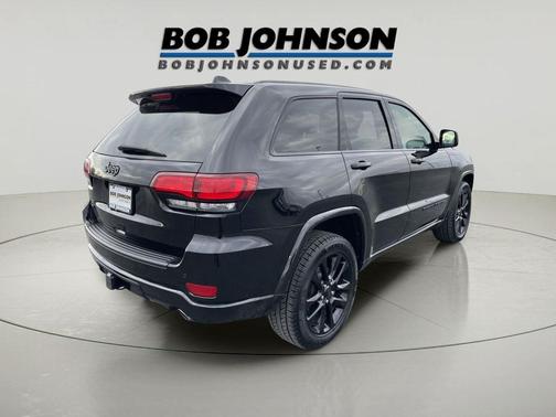 2022 Jeep Grand Cherokee Laredo