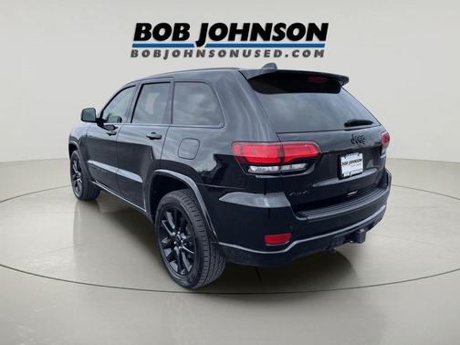 2022 Jeep Grand Cherokee Laredo