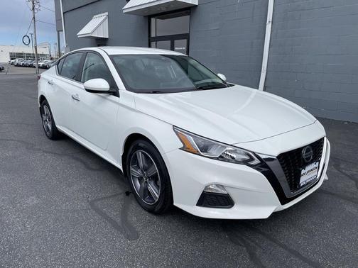 Glacier White 2020 Nissan Altima S Intelligent AWD