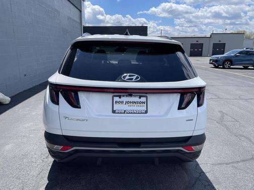 White Pearl 2024 Hyundai TUCSON SEL