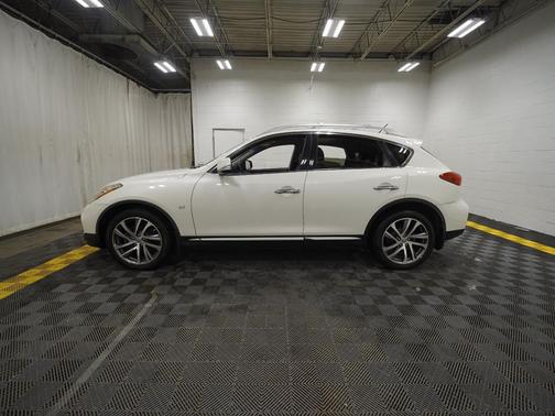 2017 INFINITI QX50 Base