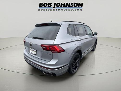 2022 Volkswagen Tiguan 2.0T SE R-Line Black 4MOTION
