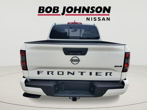 Glacier White 2026 Nissan Frontier SV