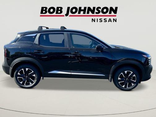 Super Black 2026 Nissan Kicks SV