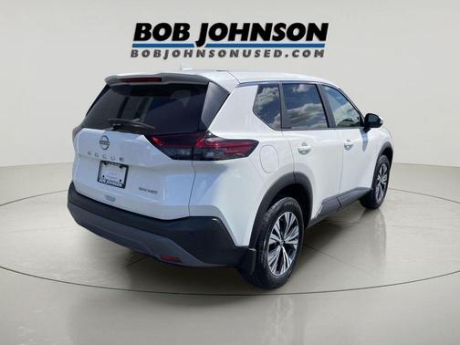 Pearl White Tricoat 2023 Nissan Rogue SV