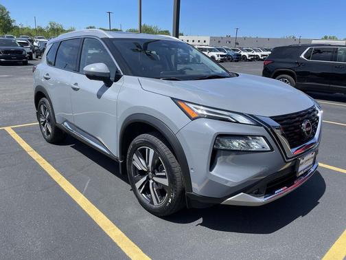 Boulder Gray Pearl 2022 Nissan Rogue Platinum