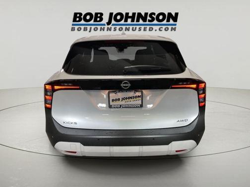 2025 Nissan Kicks SV