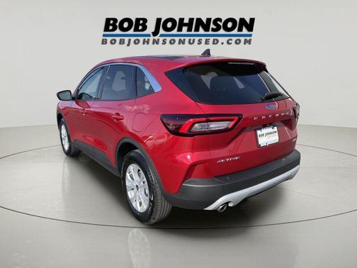 Rapid Red Metallic Tinted Clearcoat 2023 Ford Escape Active