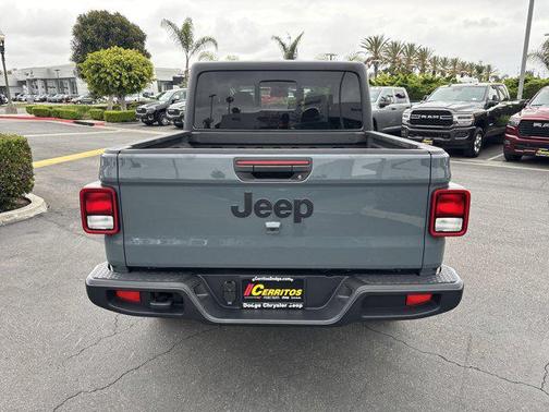 2025 Jeep Gladiator Sport S