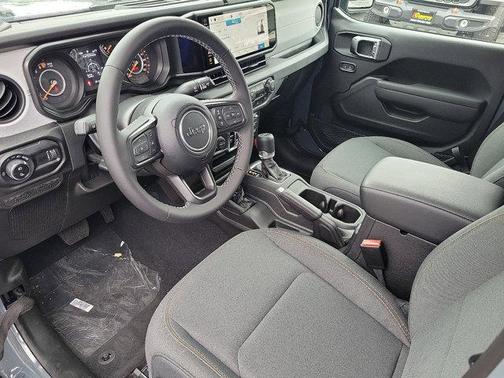 2025 Jeep Gladiator Sport S