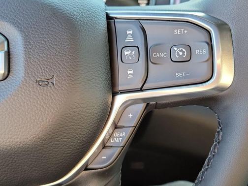 2026 RAM 3500 Laramie Crew Cab 4x4 8' Box