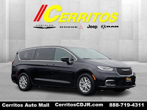 2025 Chrysler Pacifica L