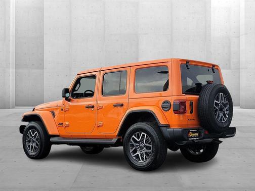 2025 Jeep Wrangler 4-Door Sahara 4x4