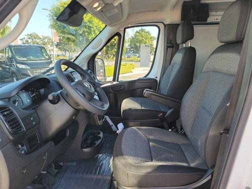 2026 RAM ProMaster 1500 Low Roof
