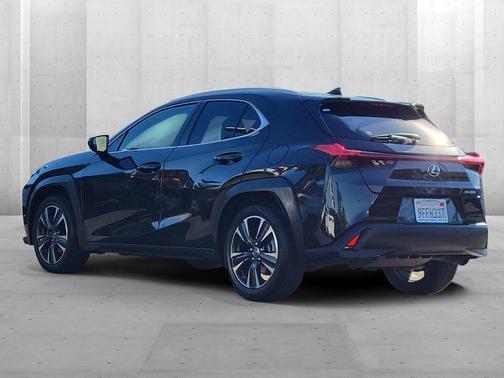 2020 Lexus UX 200 Base