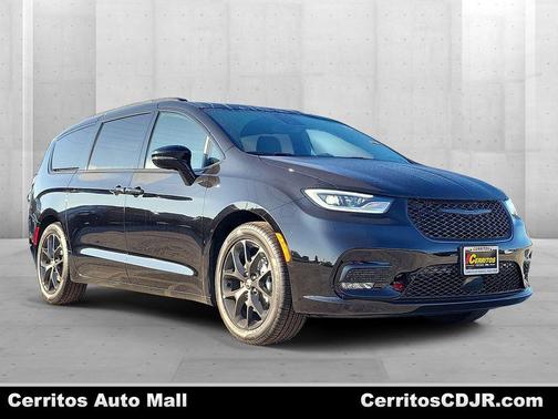 2026 Chrysler Pacifica Limited
