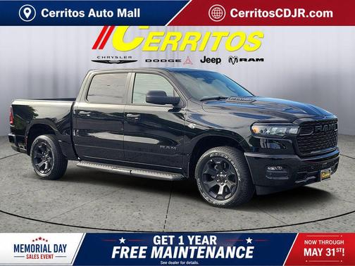 Diamond Black Crystal Pearlcoat 2026 RAM 1500 Express