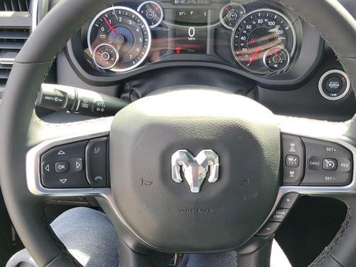 Granite Crystal Metallic Clearcoat 2026 RAM 1500 Big Horn/Lone Star
