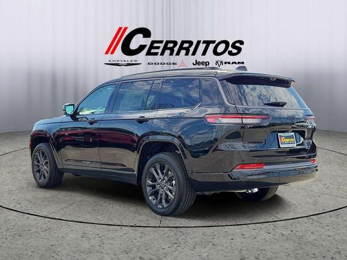Diamond Black Crystal Pearlcoat 2026 Jeep Grand Cherokee L Limited