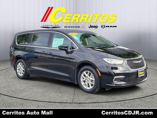 2024 Chrysler Pacifica Touring L