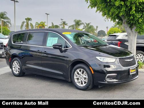 2024 Chrysler Pacifica Touring L