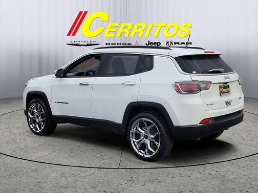 2023 Jeep Compass Latitude Lux