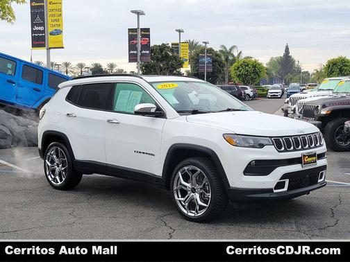 2023 Jeep Compass Latitude Lux