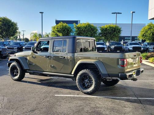 2026 Jeep Gladiator Willys 4x4
