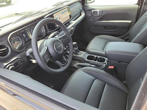 2025 Jeep Gladiator Big Bear