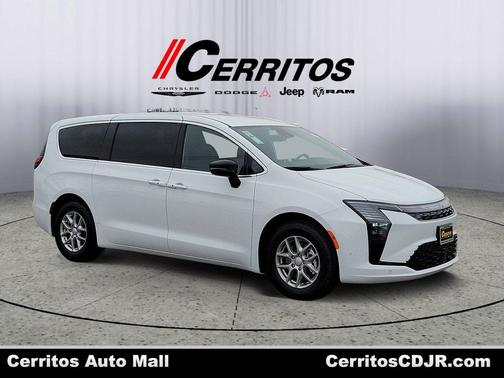 Bright White Clearcoat 2027 Chrysler Pacifica L