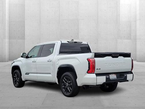 2024 Toyota Tundra Hybrid Platinum