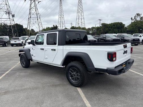 2025 Jeep Gladiator Sport S